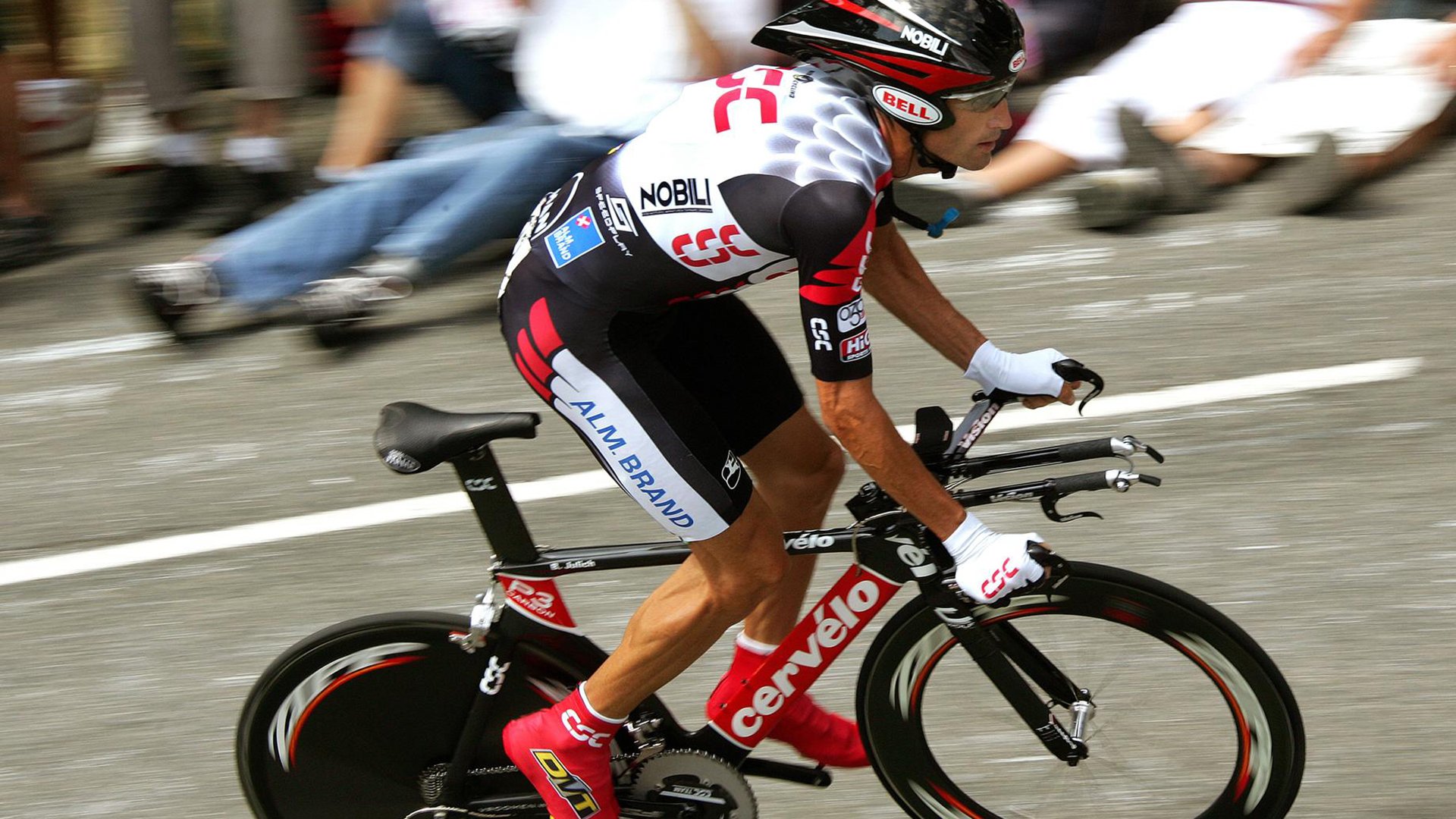 国王vs鹈鹕:西部乱战,谁能脱颖而出?,nba常规赛 4月13日 国王vs鹈鹕第一节中文高清录像回放