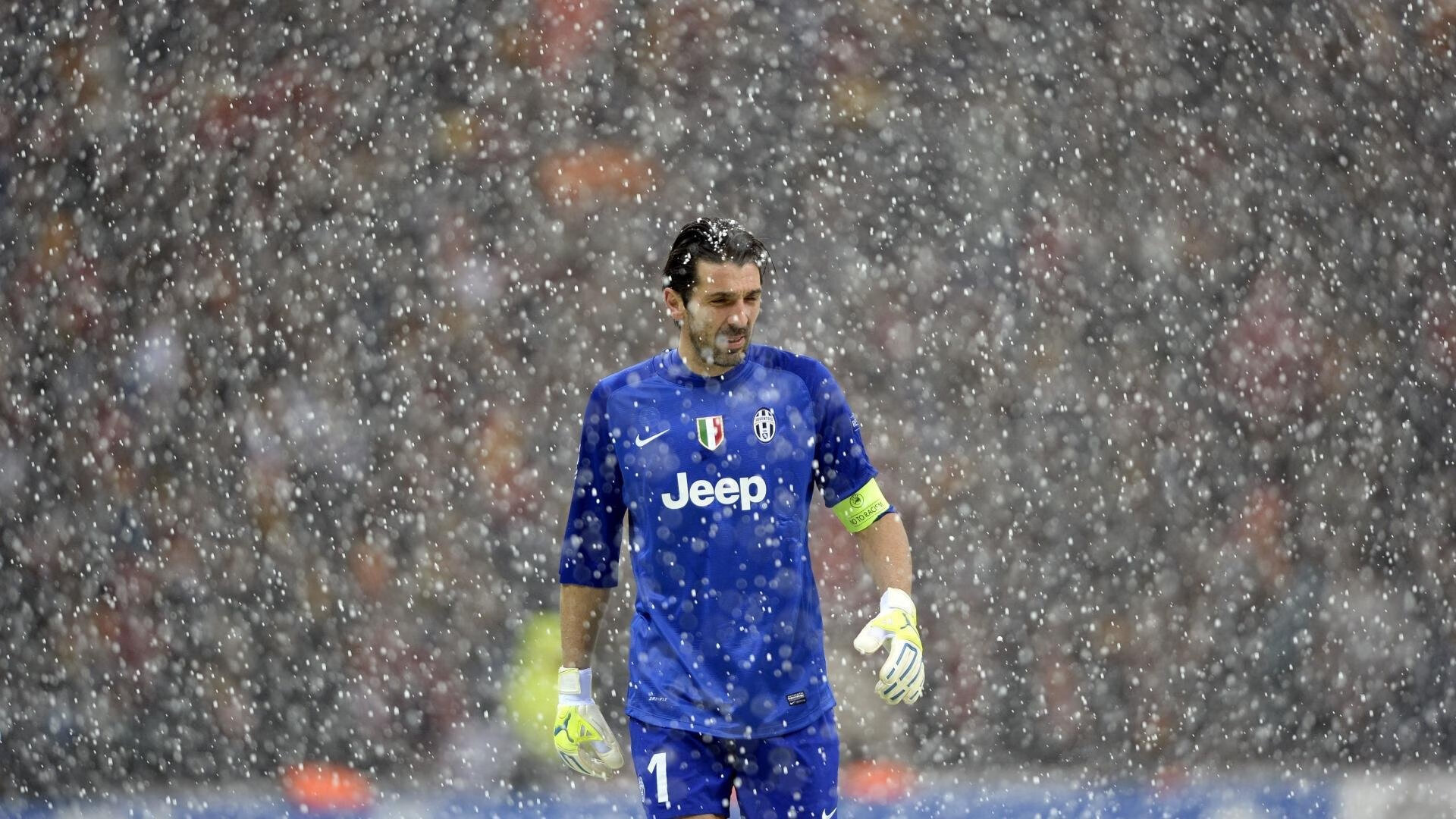 曼城击败多特蒙德,哈兰德再次成为焦点人物,曼城引援哈兰德